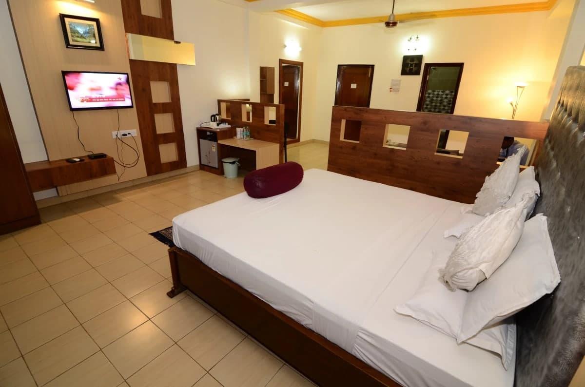 Hotel Little Palace Dibrugarh Exterior foto