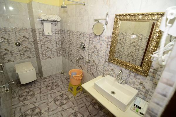 Hotel Little Palace Dibrugarh Exterior foto